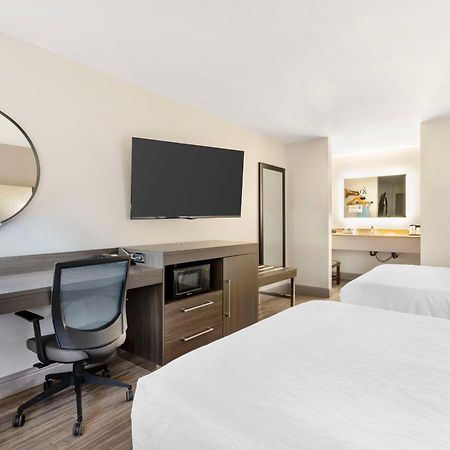 Best Western Marina State Beach Ngoại thất bức ảnh