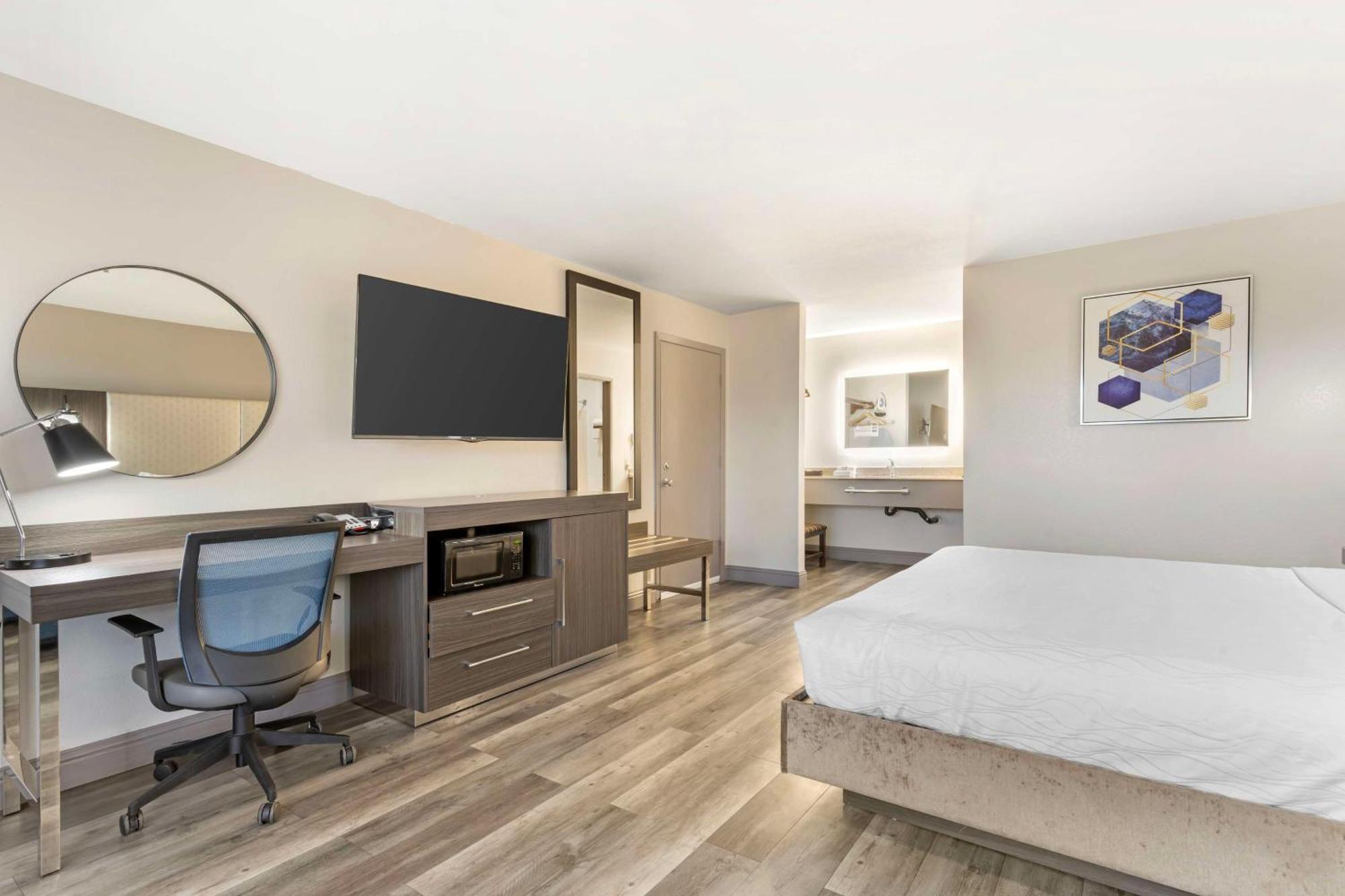 Best Western Marina State Beach Ngoại thất bức ảnh