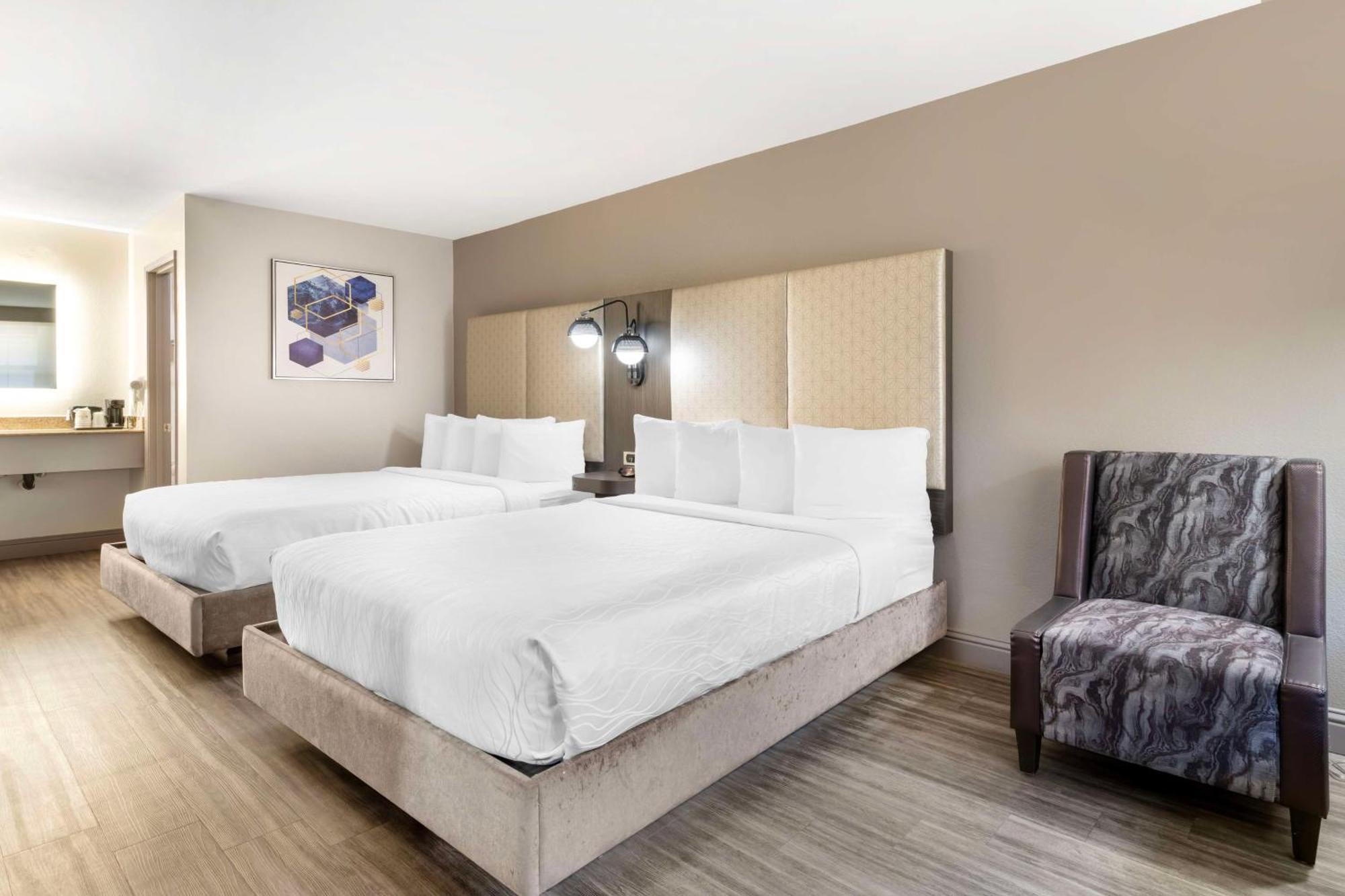 Best Western Marina State Beach Ngoại thất bức ảnh