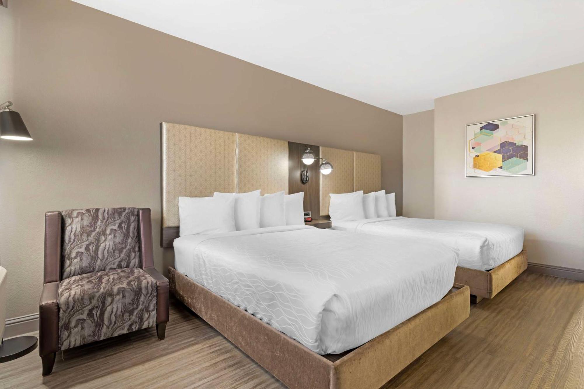 Best Western Marina State Beach Ngoại thất bức ảnh